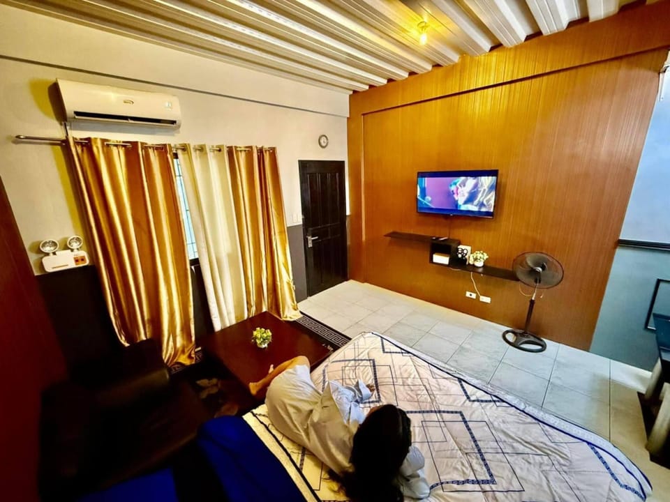 Communal lounge/ TV room, TV and multimedia