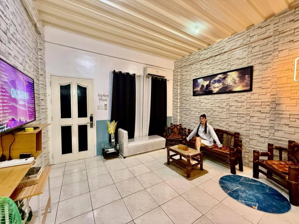 Axon Cozy Modern House B Near The Walking Street Apartment in Angeles