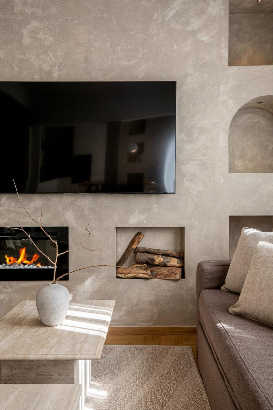 TV and multimedia, Living room, Seating area, fireplace