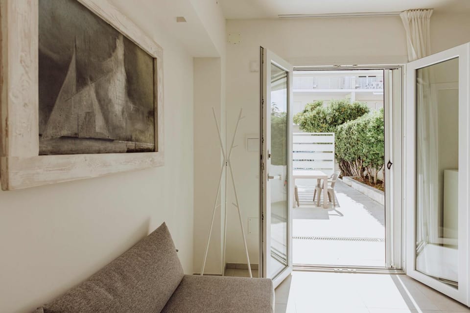 Balcony/Terrace, Living room, Decorative detail