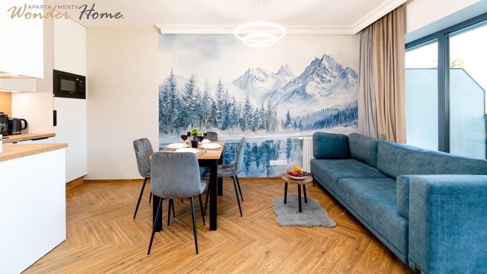 TV and multimedia, Living room, Seating area, Dining area