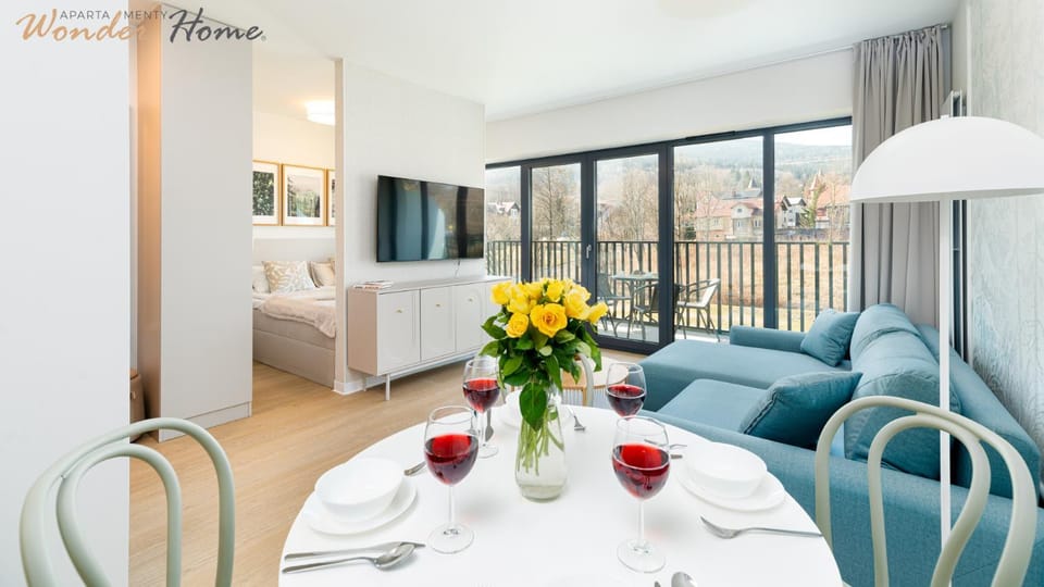 Bed, TV and multimedia, View (from property/room), Living room, Photo of the whole room, Dining area, Bedroom