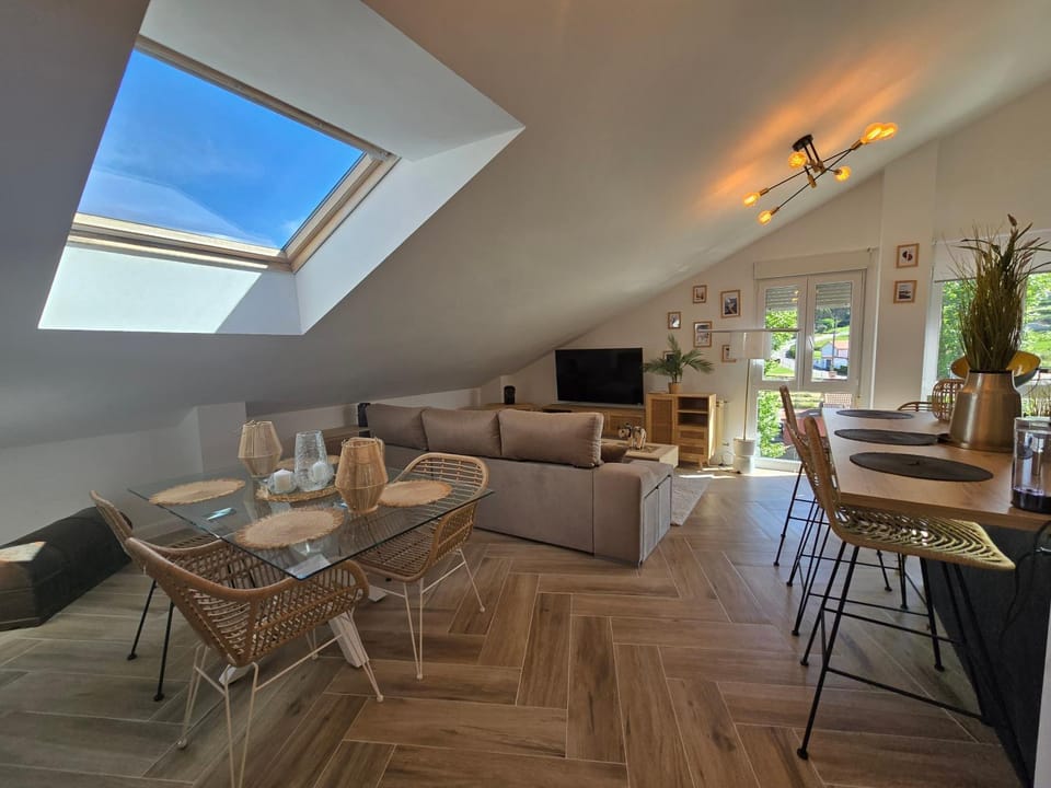 Apartamento DELUXE Céntrico MIENGO - Grupo RH 149 Apartment in Cantabria