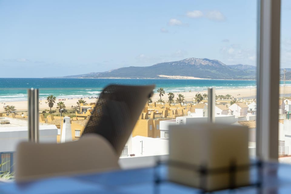 Nearby landmark, Day, Natural landscape, View (from property/room), Balcony/Terrace, Dining area, Beach, Sea view
