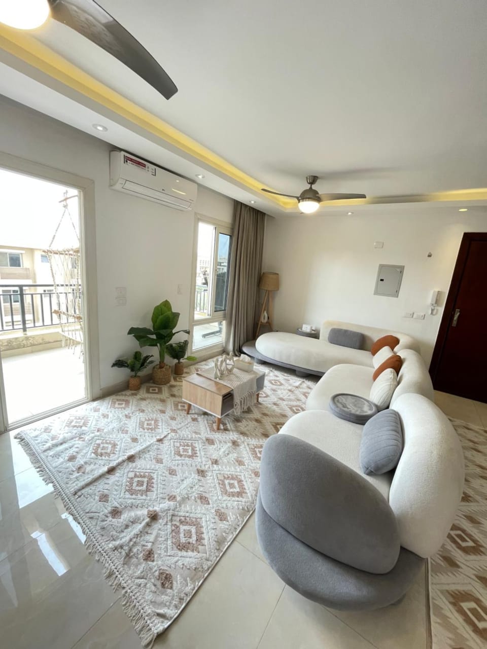 Cozy Studio for rent in Taj City Apartment in New Cairo City