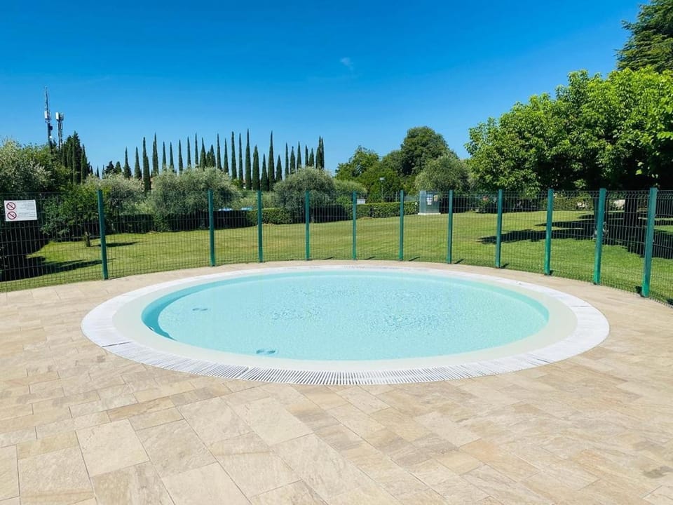 Swimming pool, Swimming pool