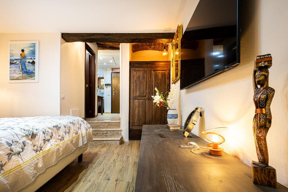 Vintage Suite House in Cagliari