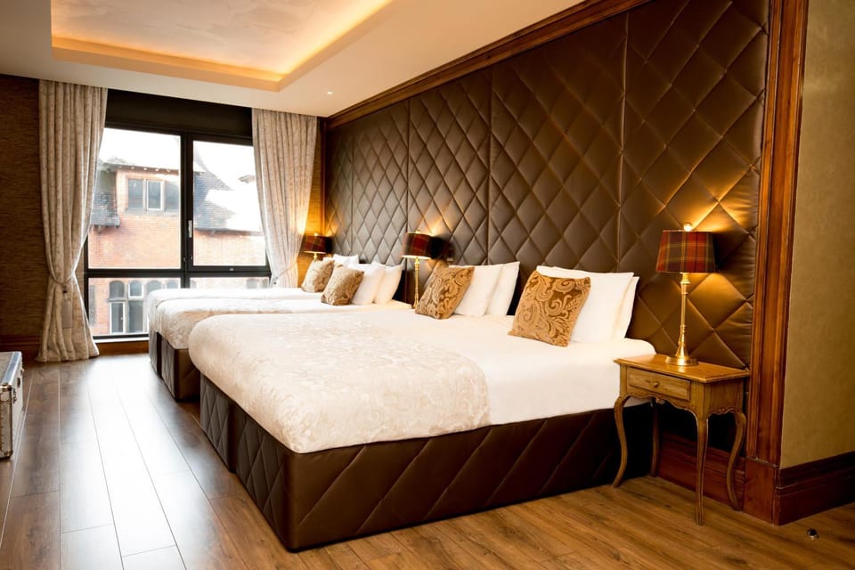 Day, Photo of the whole room