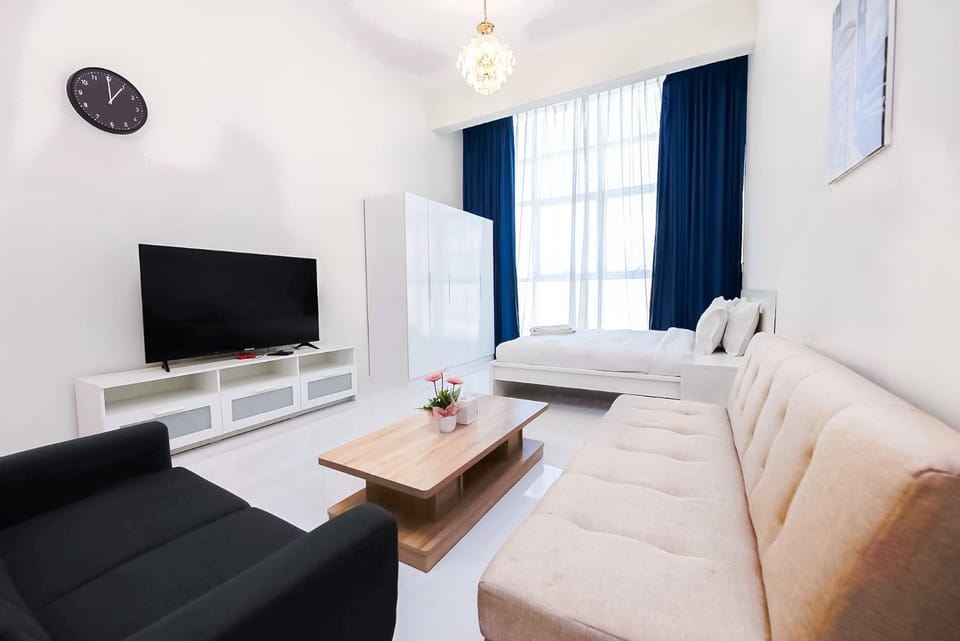 Communal lounge/ TV room, Living room, Photo of the whole room, Seating area, Bedroom
