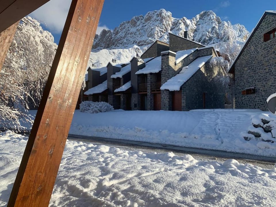 Chalet Anayet Lodge Luxury 5 Stars in Formigal House in Formigal