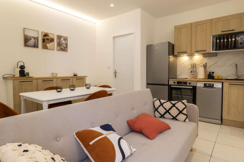 Sérignan Village Studio confortable Apartment in Occitanie