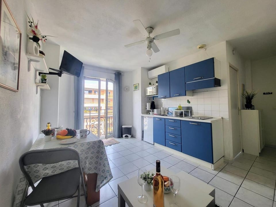 Valery Close to beach Prom des Anglais Ideal for 2 AC Apartment in Nice