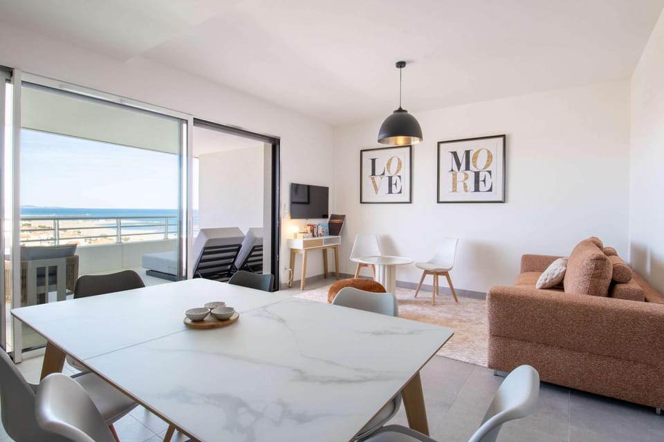 ValrasLoc Panarea avec grande terrasse Apartment in Occitanie