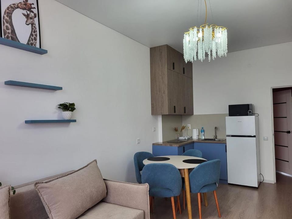 Kitchen or kitchenette, Living room, Dining area