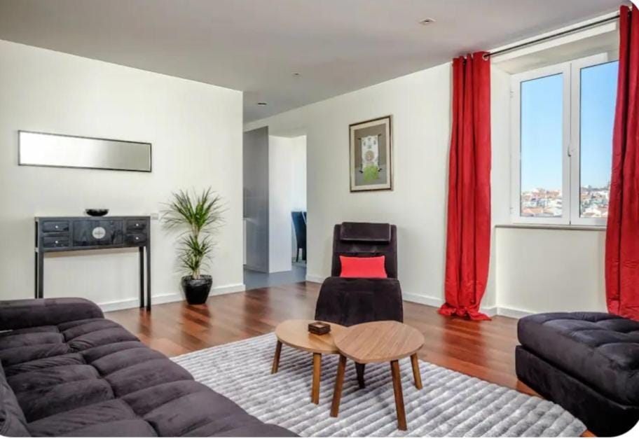 Sky View Apartment Apartment in Lisbon