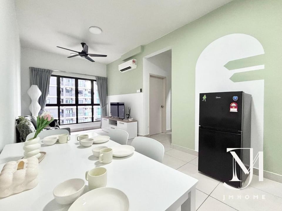 Majestic Maxim UCSI 2R near MRT #22 Apartment in Federal Territory of Kuala Lumpur