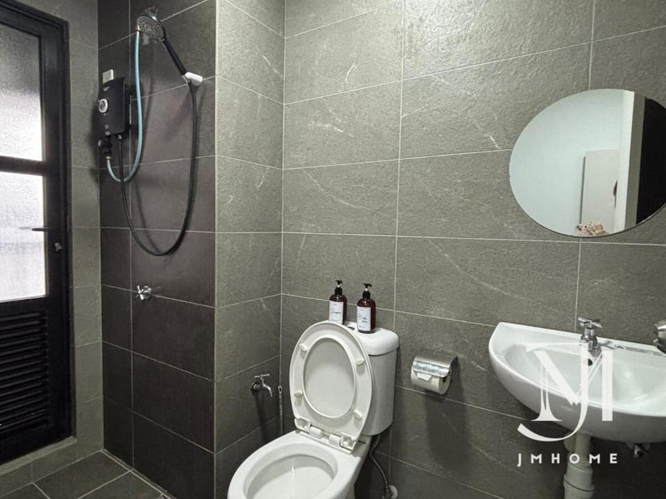 Majestic Maxim UCSI 2R near MRT #22 Apartment in Federal Territory of Kuala Lumpur