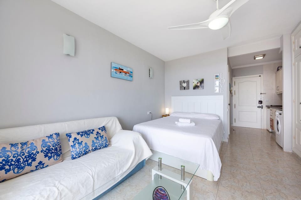 Living room, Bedroom