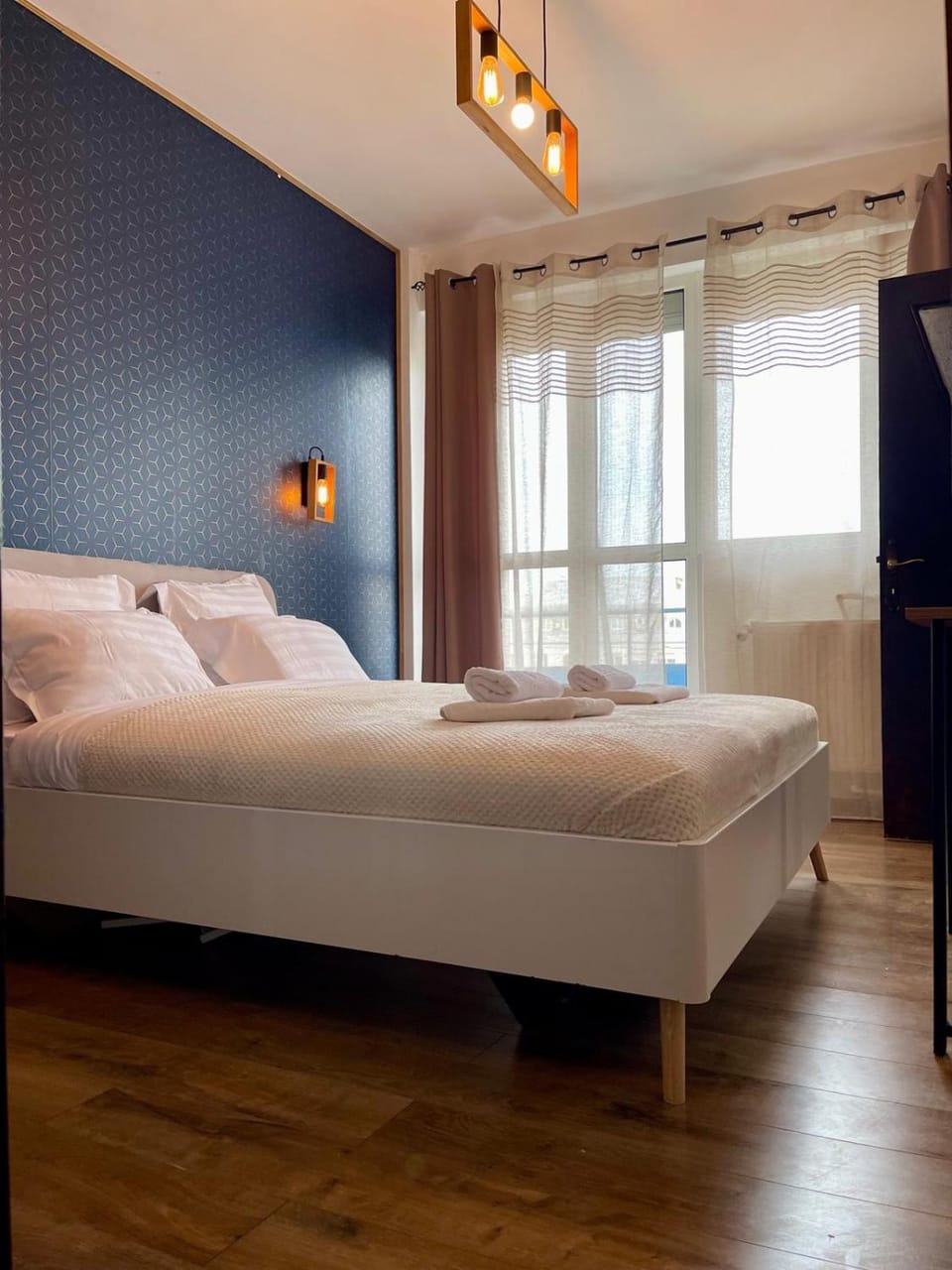 Bugatti cozy central escape Apartment in Bucharest