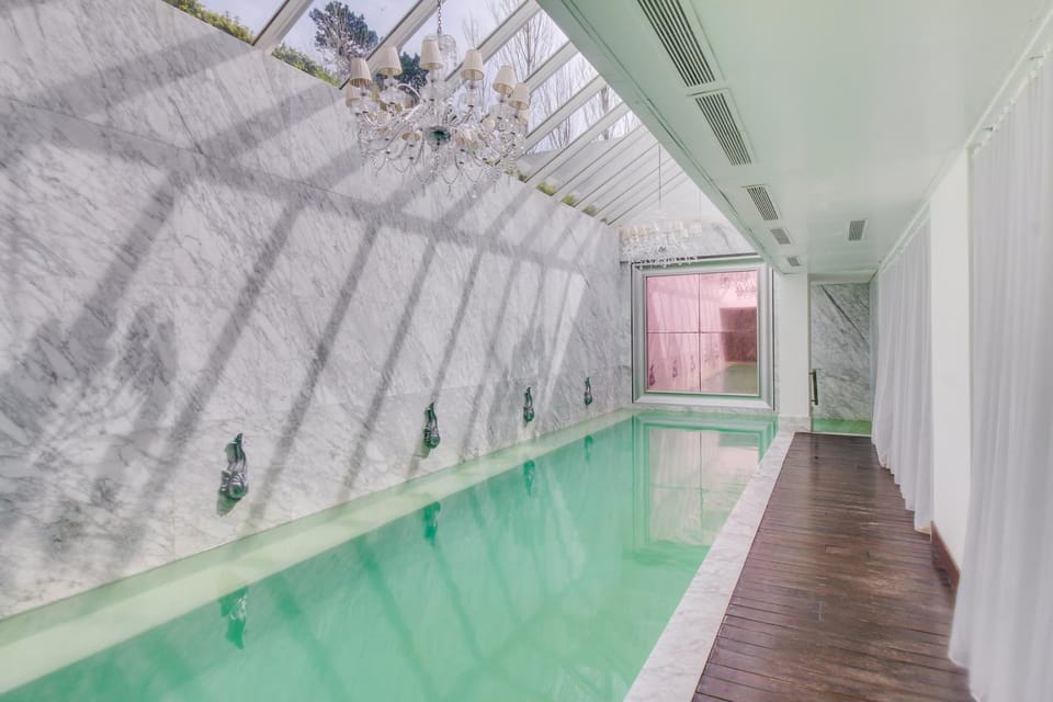 Swimming pool, Swimming pool