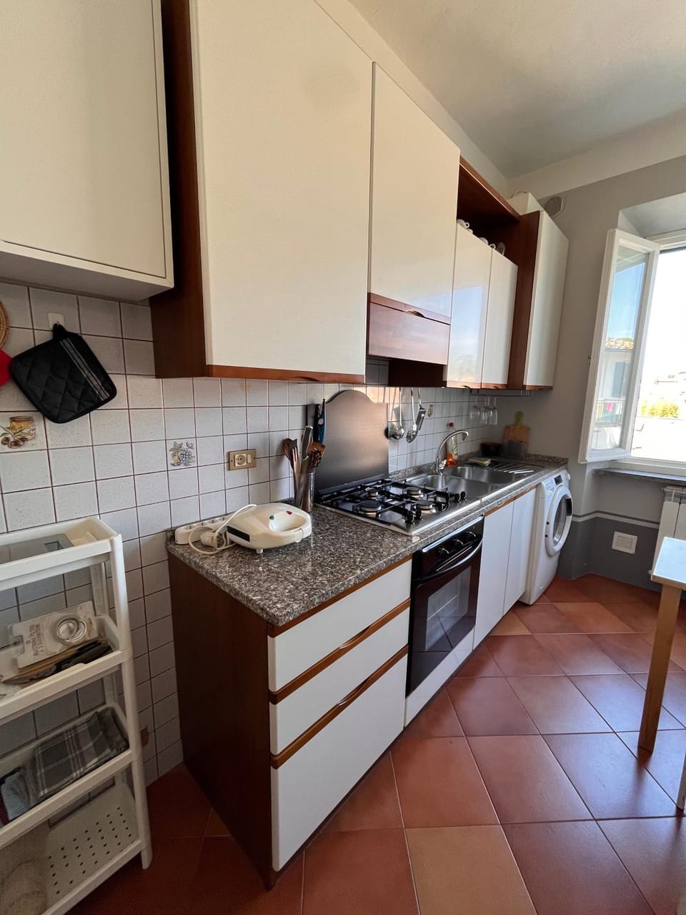 Kitchen or kitchenette, stove