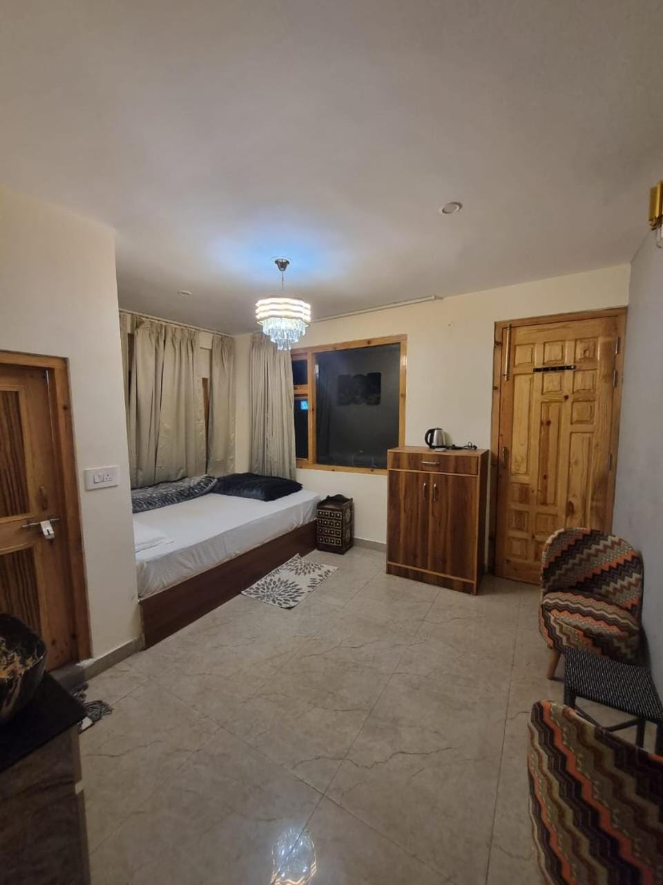 Photo of the whole room