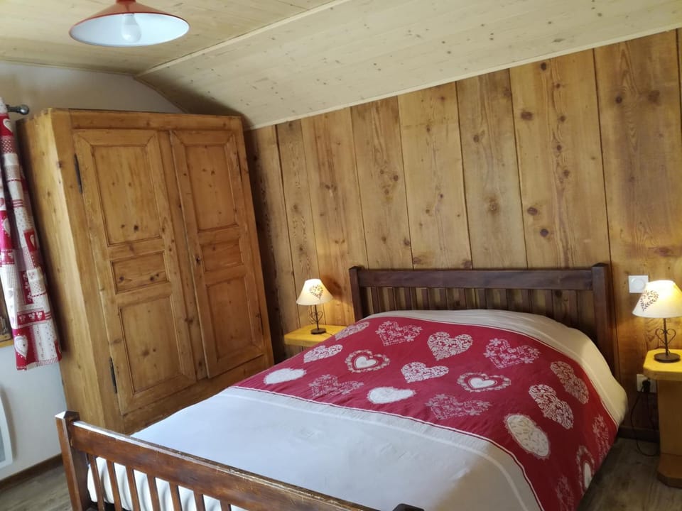 Gîte 'Les Ursules', 2 à 6 personnes Chalet in Neuchâtel, Switzerland
