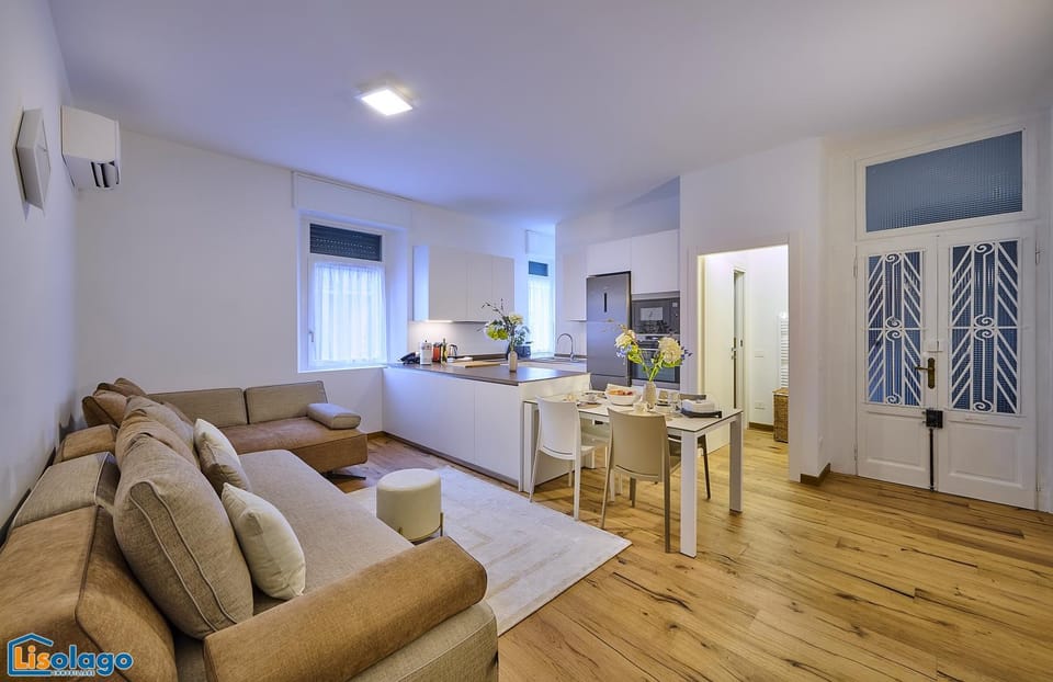 Kitchen or kitchenette, Living room, kitchen