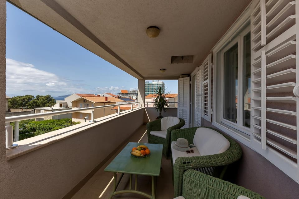 Balcony/Terrace, Seating area, Sea view