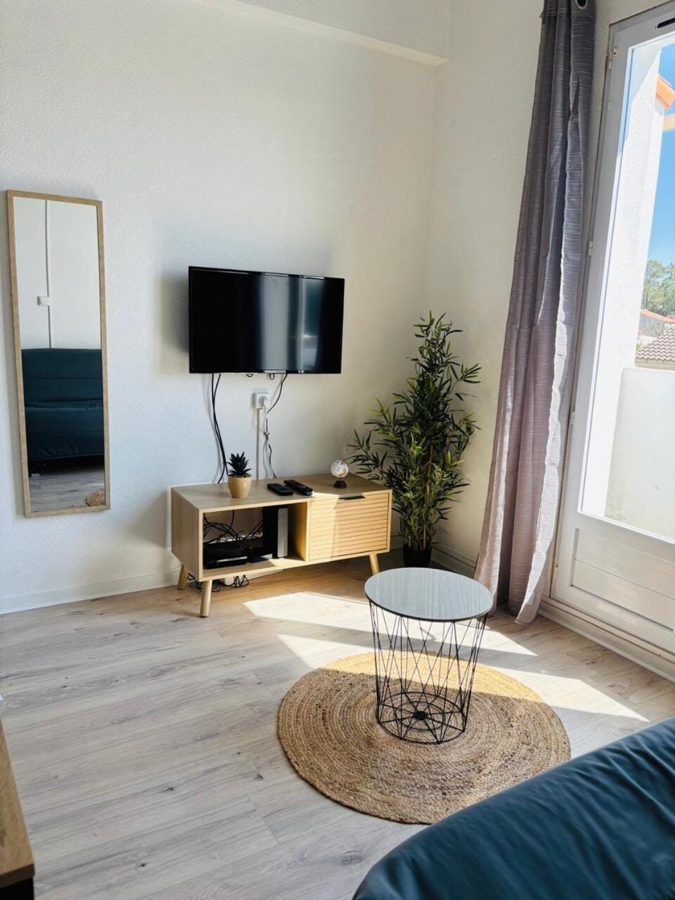 Duplex cosy neuf - wifi - balcon - en bordure de forêt de pins - proche plage Apartment in Saint-Jean-de-Monts