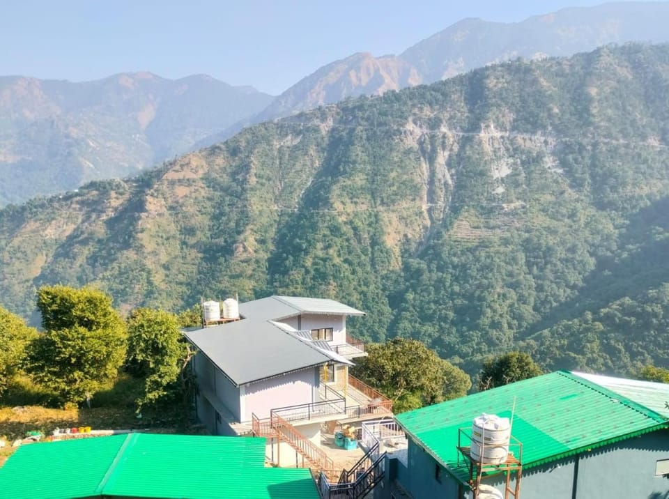 The Birds Paradise Hotel in Uttarakhand