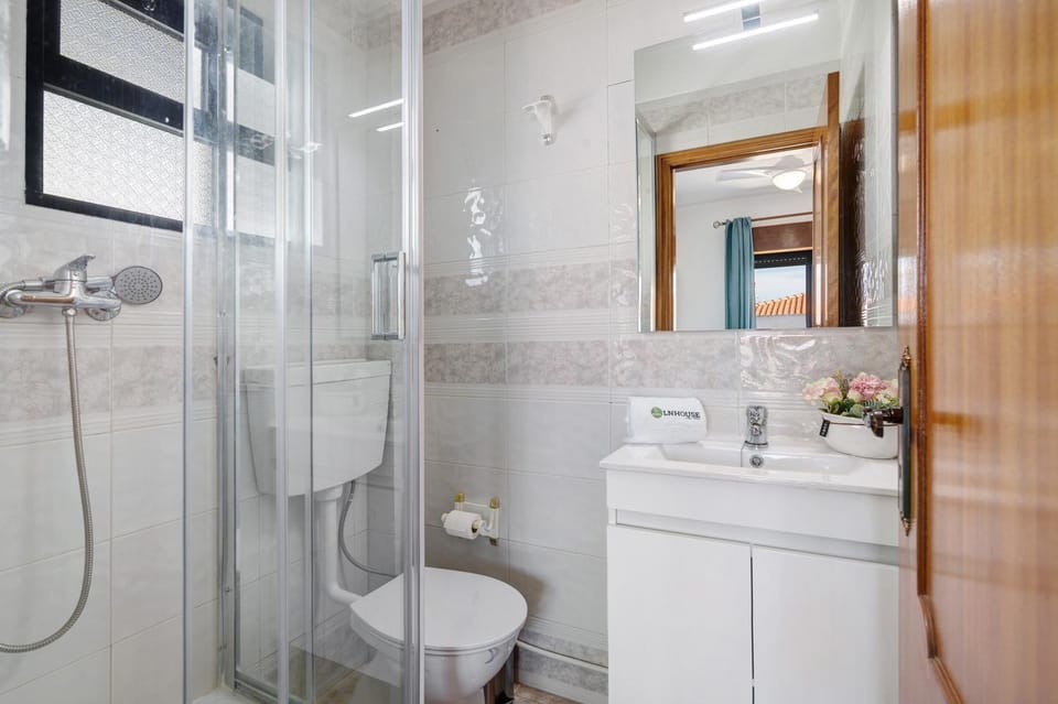 Bathroom, Living room
