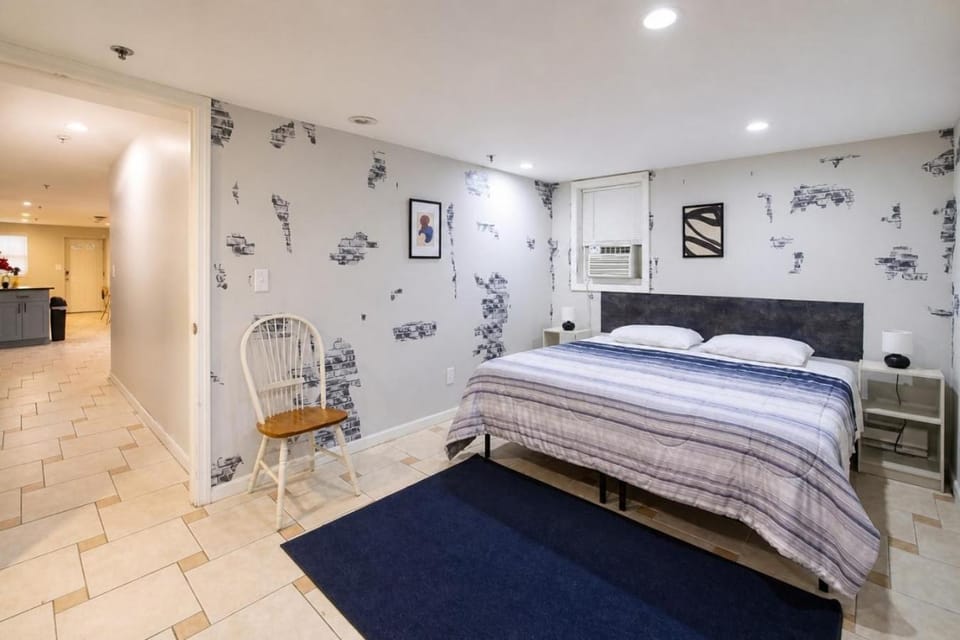 Spacious 2BR Apartment in Jersey City - Easy NYC Access Apartment in Secaucus