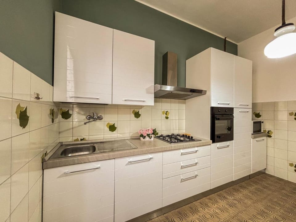 Kitchen or kitchenette, oven, stove, kitchen