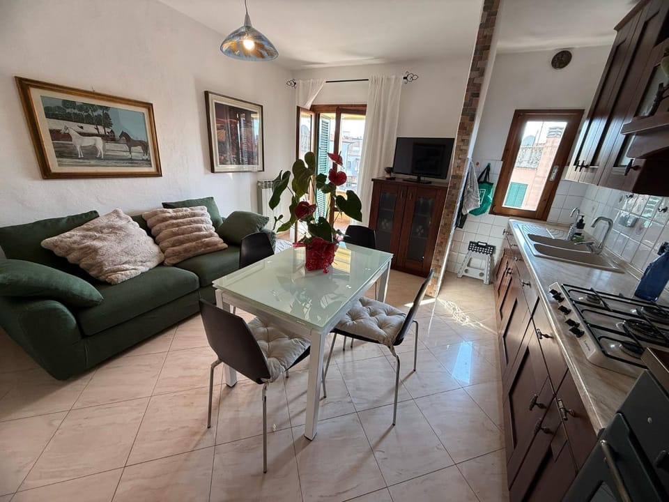 TV and multimedia, Kitchen or kitchenette, Living room, Dining area, pet friendly