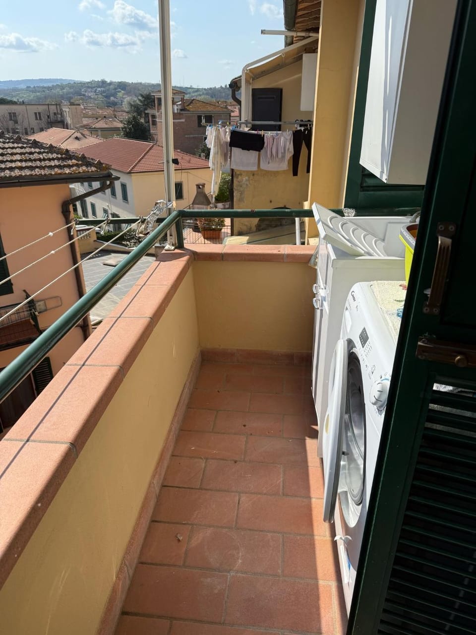 View (from property/room), Balcony/Terrace, washing machine