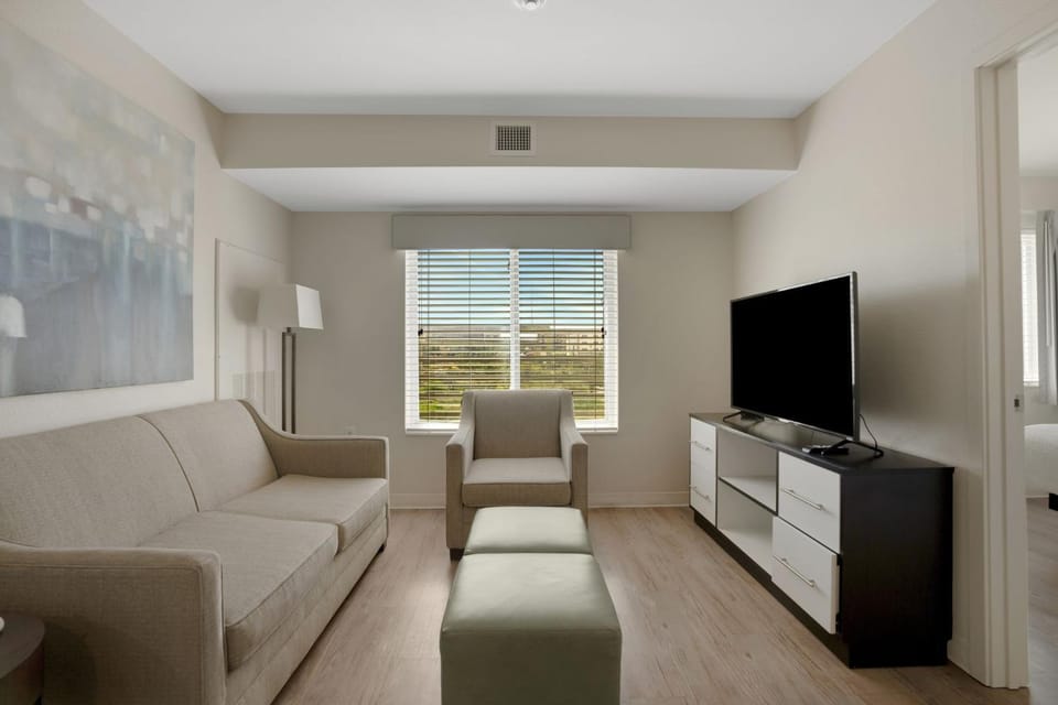 Simplicity At the Rim 1316 I Comfy 2 Bed 2 Bath Apartment in San Antonio