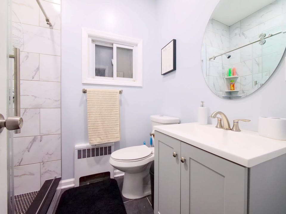 Toilet, Bathroom