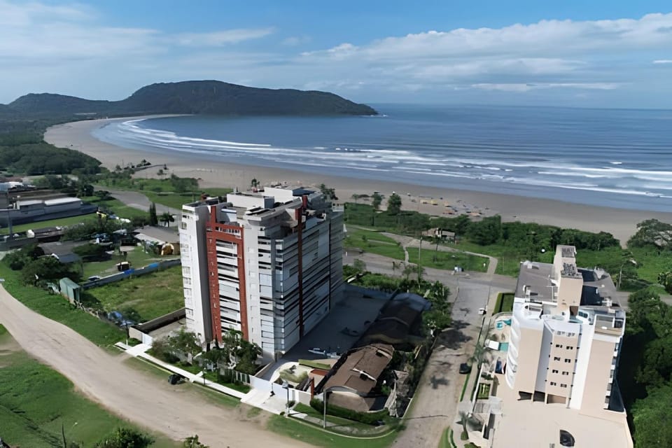 Property building, Natural landscape, Bird's eye view, Beach, Mountain view, Sea view, Location