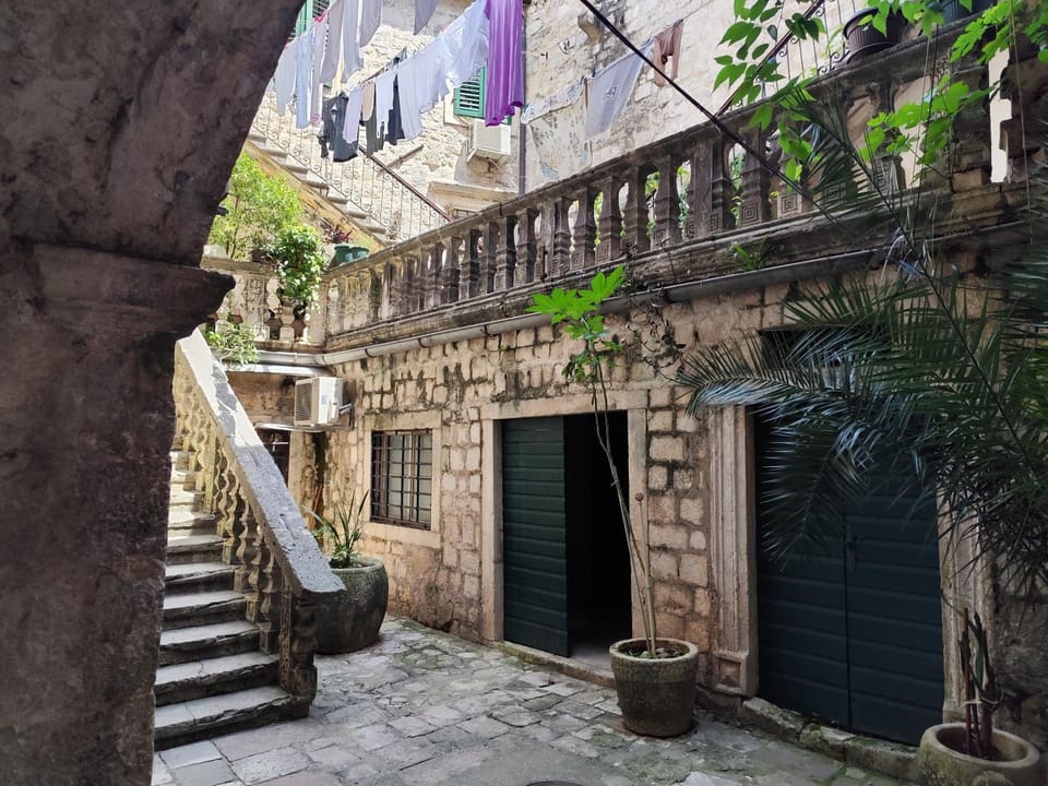 Inner courtyard view