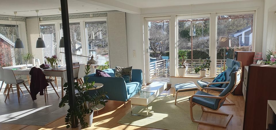 Living room, Dining area