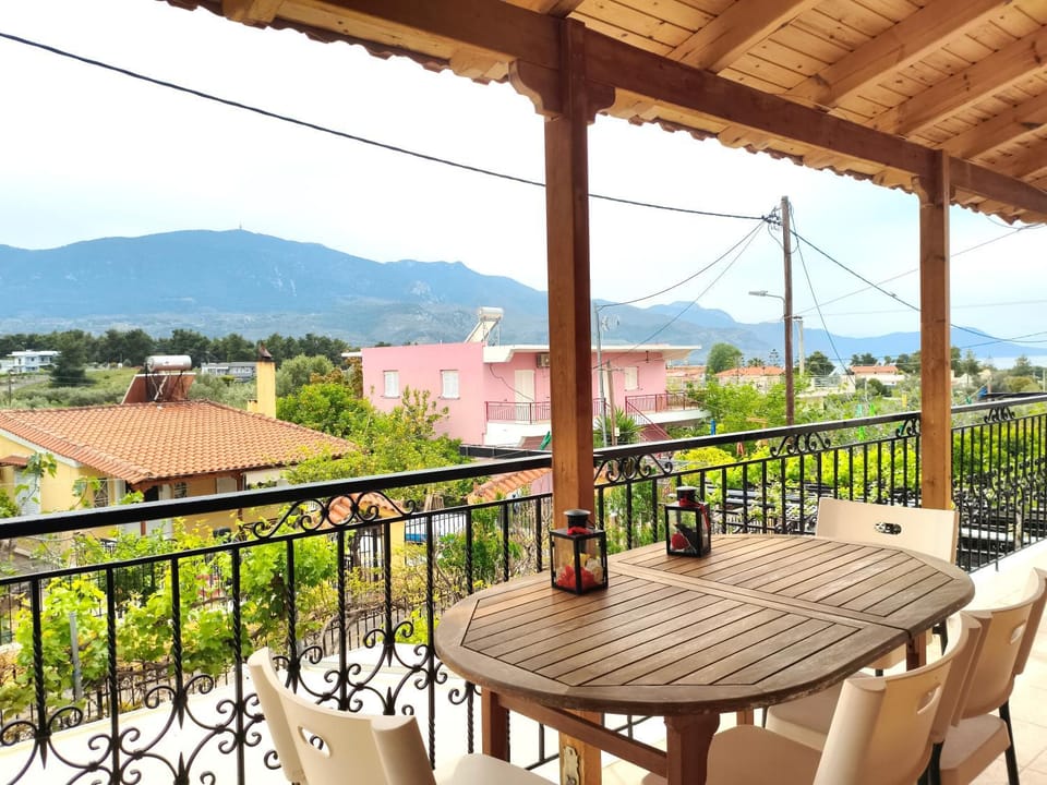 Day, Natural landscape, View (from property/room), Balcony/Terrace, Mountain view, Sea view