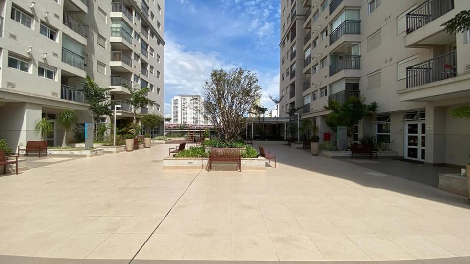 Property building, Garden, Balcony/Terrace