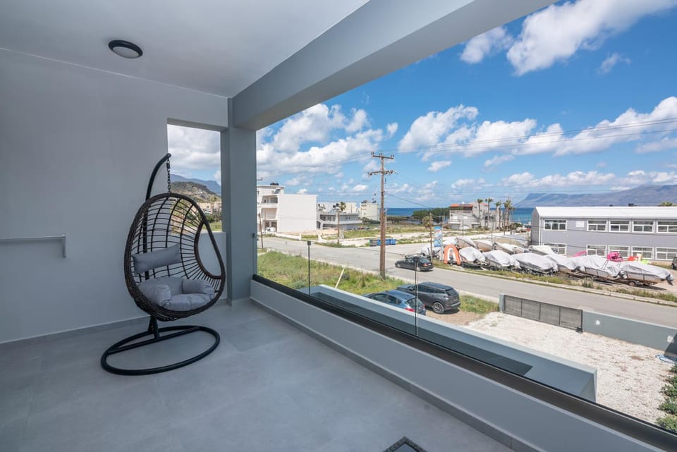 Day, View (from property/room), Balcony/Terrace, Parking