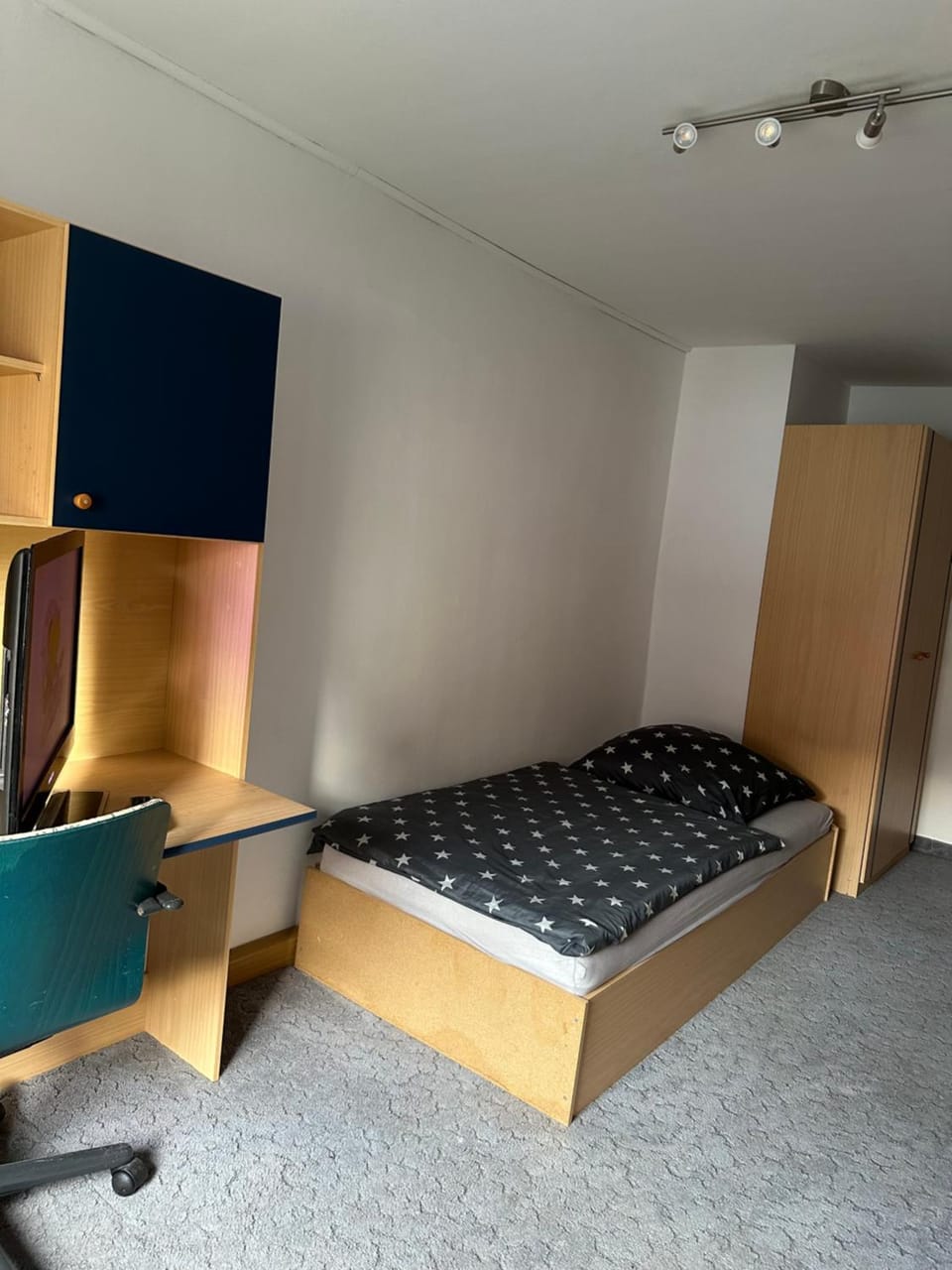 2 Raum Ferienwohnung mit 2 Schlafzimmer Apartment in Plauen