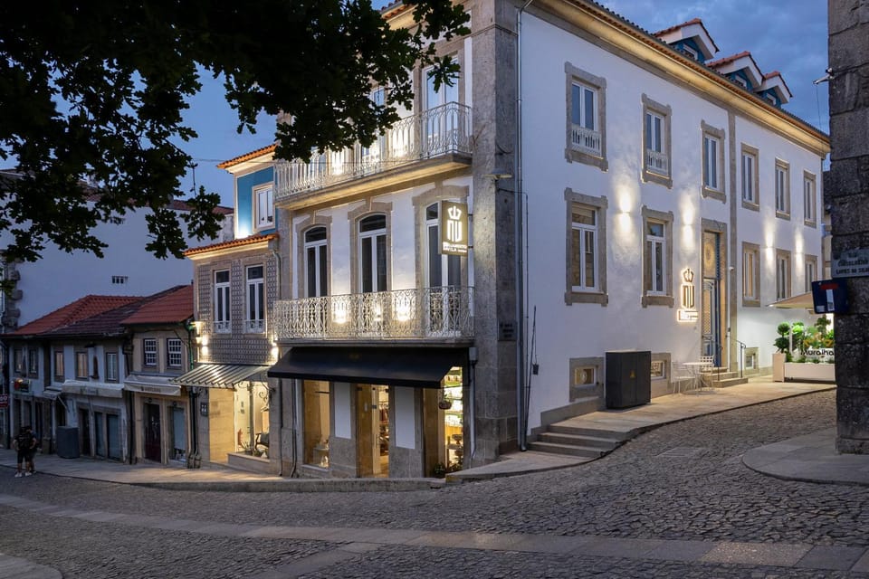 Property building, Street view, Location