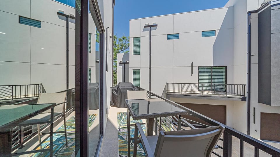 Uptown Oasis House in Sarasota