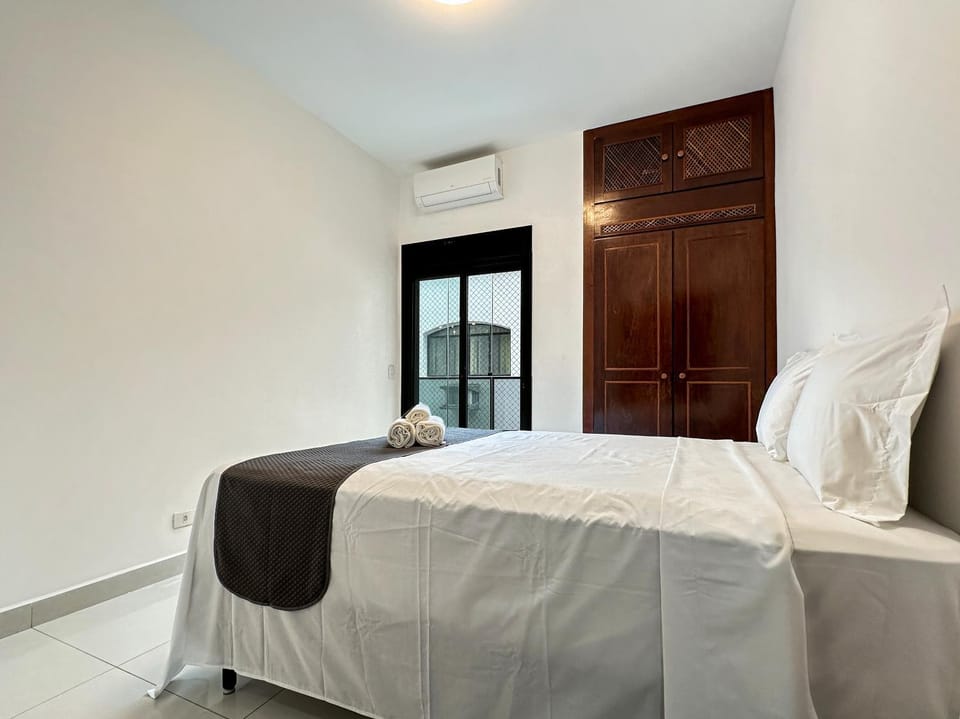 Bed, Bedroom, towels, wardrobe, air conditioner