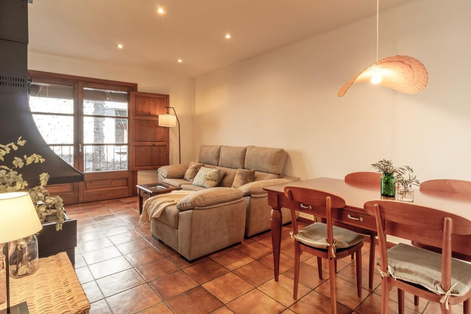 Sant Llorenç de la Muga, Empordà, Alta Garrotxa Apartment in Alt Empordà