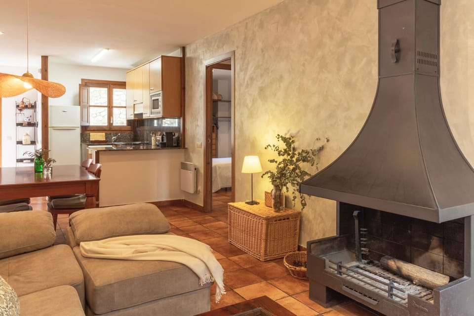 Sant Llorenç de la Muga, Empordà, Alta Garrotxa Apartment in Alt Empordà